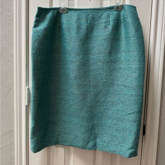 Kasper Dresses & Skirts - Kasper 18 Metallic Teal Boucle Tweed Skirt